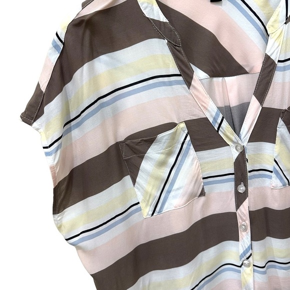 Torrid Challis Button Front Dolman Sleeve Top Pastel Striped Blouse Size 1X - Picture 2 of 6